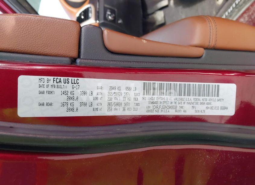 Photo 9 of 2017 Jeep Grand CHEROKEE SUMMIT 4X4 (VIN 1C4RJFJG2HC949532)