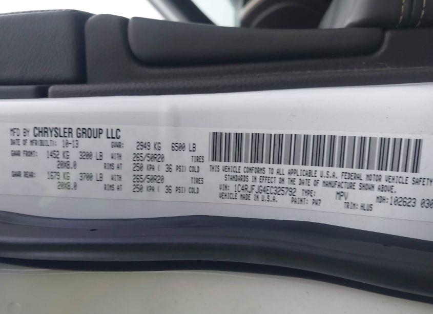 Photo 9 of 2014 Jeep Grand CHEROKEE SUMMIT (VIN 1C4RJFJG4EC325792)