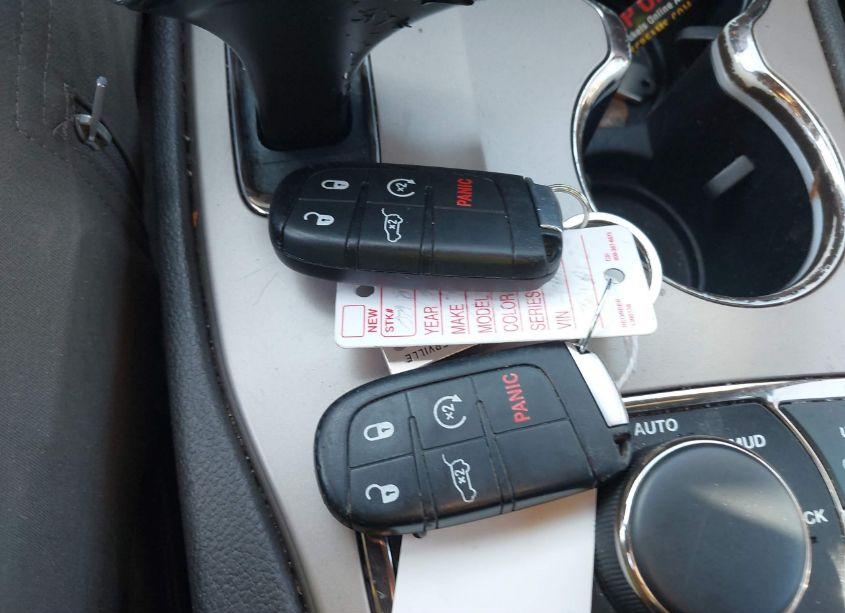 Photo 11 of 2014 Jeep Grand CHEROKEE SUMMIT (VIN 1C4RJFJG8EC359427)