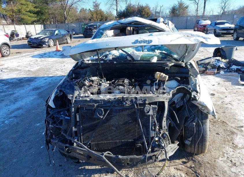 Photo 10 of 2014 Jeep Grand CHEROKEE SUMMIT (VIN 1C4RJFJT3EC226880)