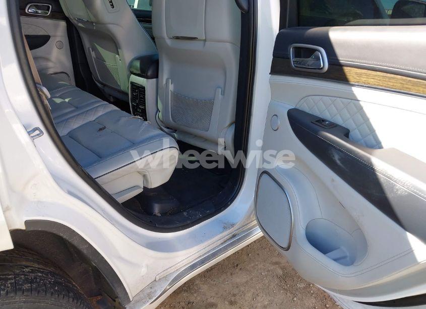 Photo 8 of 2017 Jeep Grand CHEROKEE SUMMIT 4X4 (VIN 1C4RJFJT4HC927934)