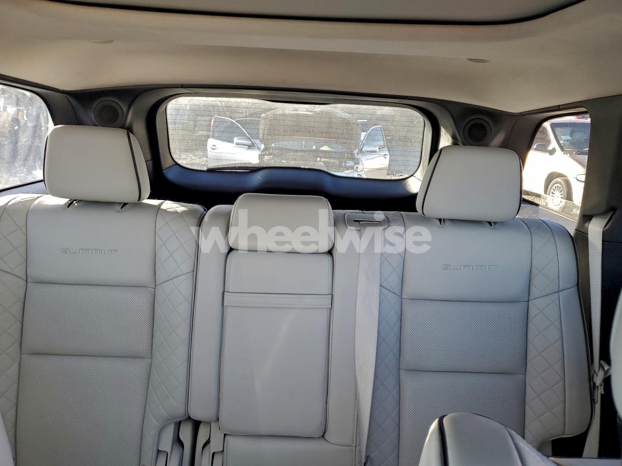 Photo 10 of 2018 JEEP GRAND CHEROKEE SUMMIT (VIN 1C4RJFJT4JC142545)