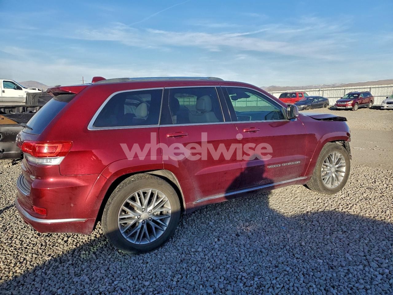 Photo 3 of 2018 JEEP GRAND CHEROKEE SUMMIT (VIN 1C4RJFJT4JC142545)