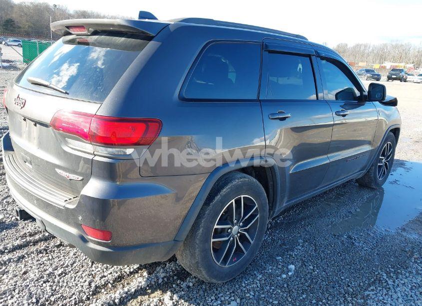 Photo 4 of 2017 Jeep Grand CHEROKEE TRAILHAWK 4X4 (VIN 1C4RJFLG1HC954136)