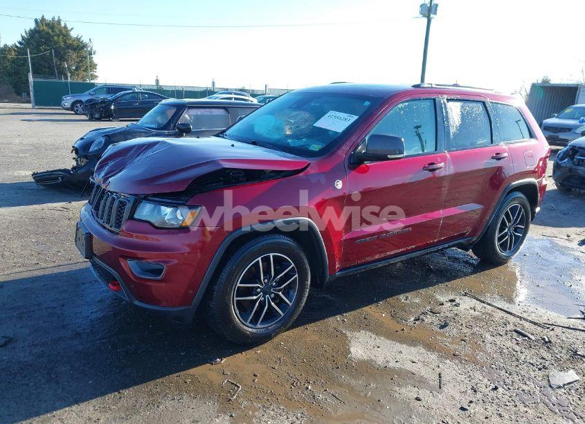 Photo 2 of 2019 Jeep Grand CHEROKEE TRAILHAWK 4X4 (VIN 1C4RJFLG1KC584670)