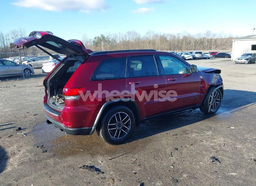 Photo 4 of 2019 Jeep Grand CHEROKEE TRAILHAWK 4X4 (VIN 1C4RJFLG1KC584670)