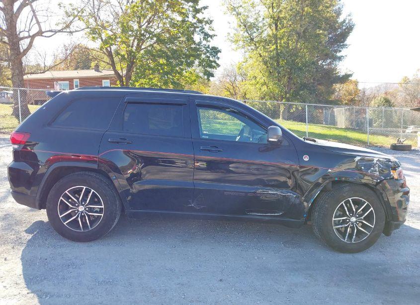 Photo 14 of 2018 Jeep Grand CHEROKEE TRAILHAWK 4X4 (VIN 1C4RJFLG2JC433464)