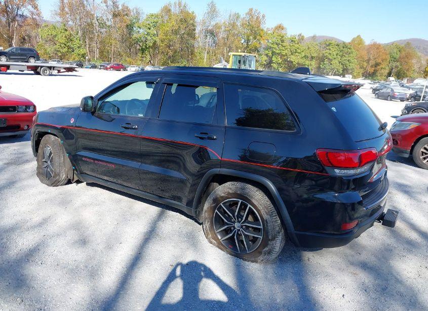 Photo 3 of 2018 Jeep Grand CHEROKEE TRAILHAWK 4X4 (VIN 1C4RJFLG2JC433464)
