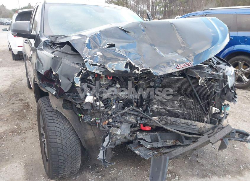 Photo 6 of 2017 Jeep Grand CHEROKEE TRAILHAWK 4X4 (VIN 1C4RJFLG3HC621968)