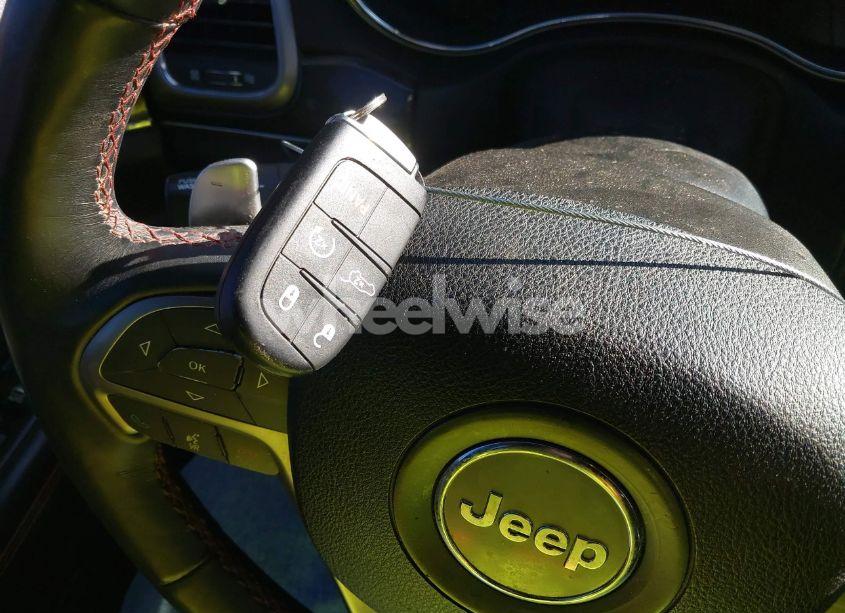 Photo 11 of 2017 Jeep Grand CHEROKEE TRAILHAWK 4X4 (VIN 1C4RJFLG3HC637412)