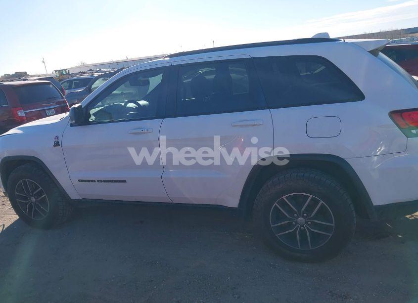 Photo 14 of 2017 Jeep Grand CHEROKEE TRAILHAWK 4X4 (VIN 1C4RJFLG3HC637412)