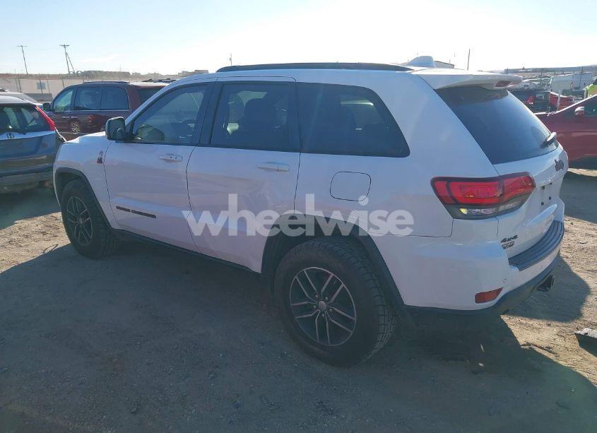 Photo 3 of 2017 Jeep Grand CHEROKEE TRAILHAWK 4X4 (VIN 1C4RJFLG3HC637412)