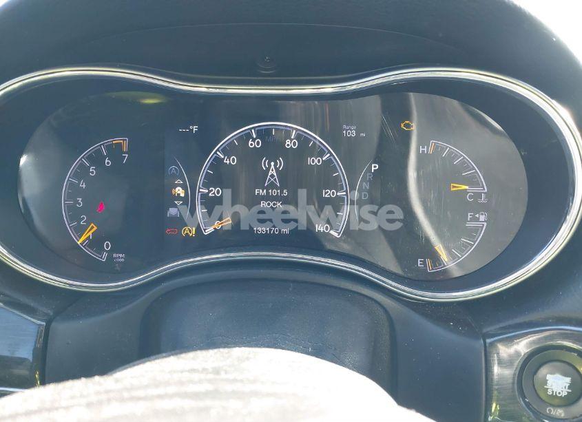 Photo 7 of 2017 Jeep Grand CHEROKEE TRAILHAWK 4X4 (VIN 1C4RJFLG3HC637412)