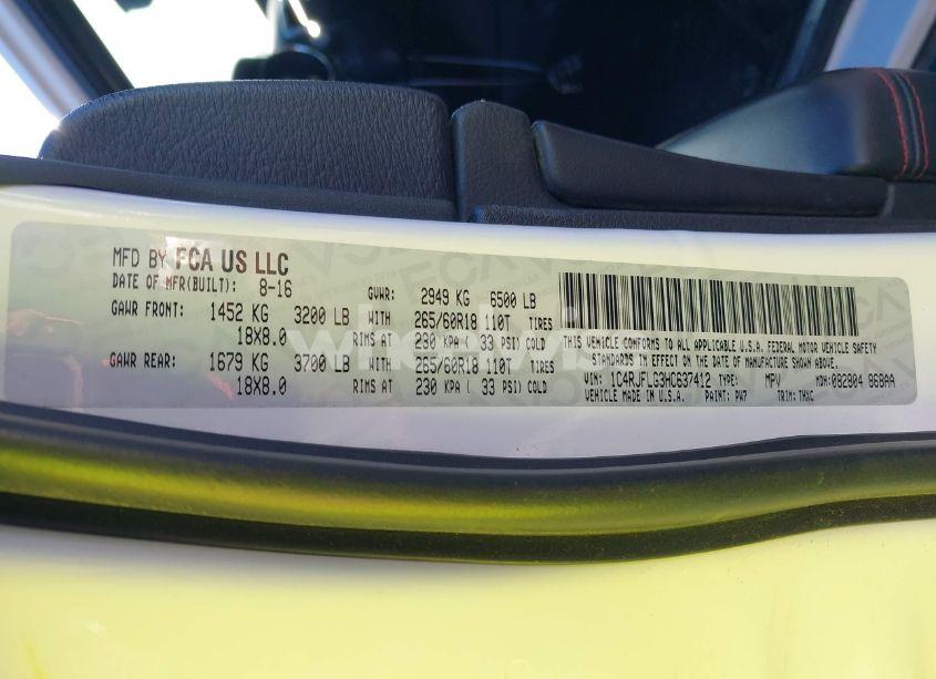 Photo 9 of 2017 Jeep Grand CHEROKEE TRAILHAWK 4X4 (VIN 1C4RJFLG3HC637412)