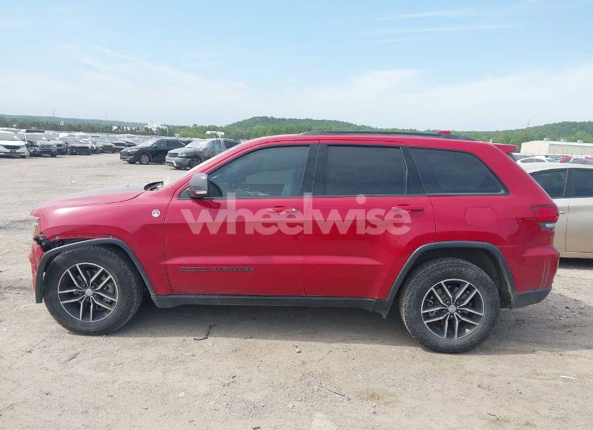 Photo 14 of 2018 Jeep Grand CHEROKEE TRAILHAWK 4X4 (VIN 1C4RJFLG3JC277015)