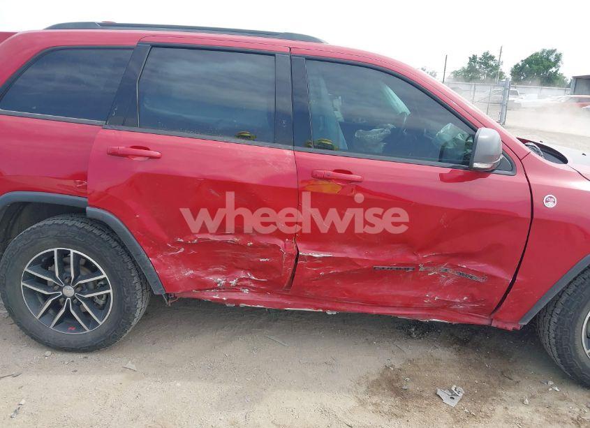 Photo 6 of 2018 Jeep Grand CHEROKEE TRAILHAWK 4X4 (VIN 1C4RJFLG3JC277015)