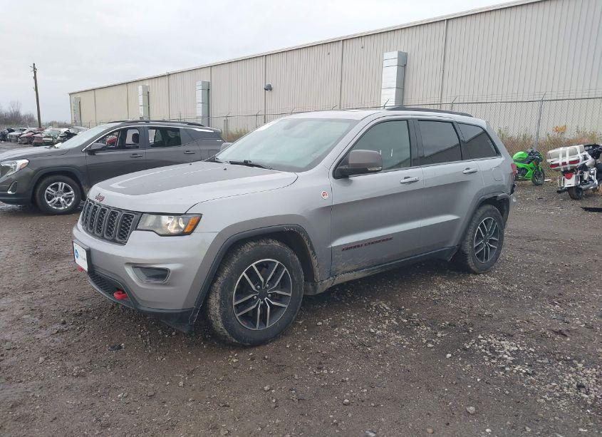 Photo 2 of 2021 Jeep Grand CHEROKEE TRAILHAWK 4X4 (VIN 1C4RJFLG3MC583622)