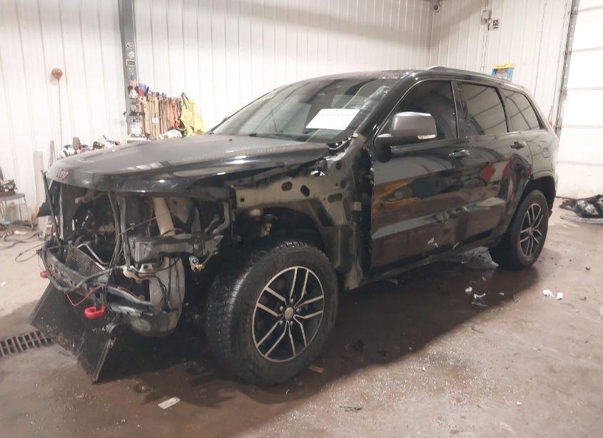 Photo 2 of 2018 Jeep Grand CHEROKEE TRAILHAWK 4X4 (VIN 1C4RJFLG4JC105253)