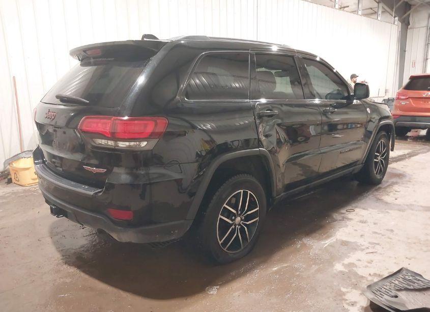 Photo 4 of 2018 Jeep Grand CHEROKEE TRAILHAWK 4X4 (VIN 1C4RJFLG4JC105253)