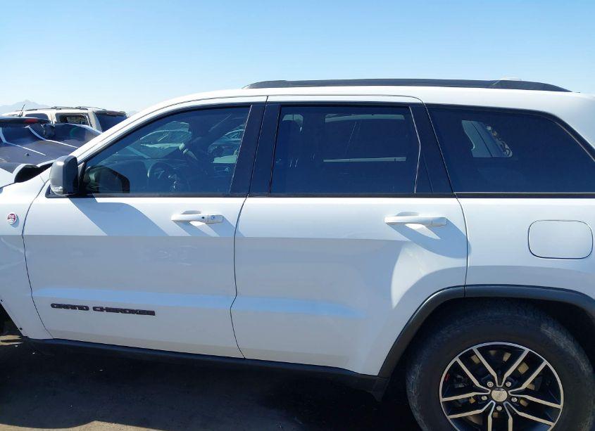 Photo 14 of 2018 Jeep Grand CHEROKEE TRAILHAWK 4X4 (VIN 1C4RJFLG5JC113474)