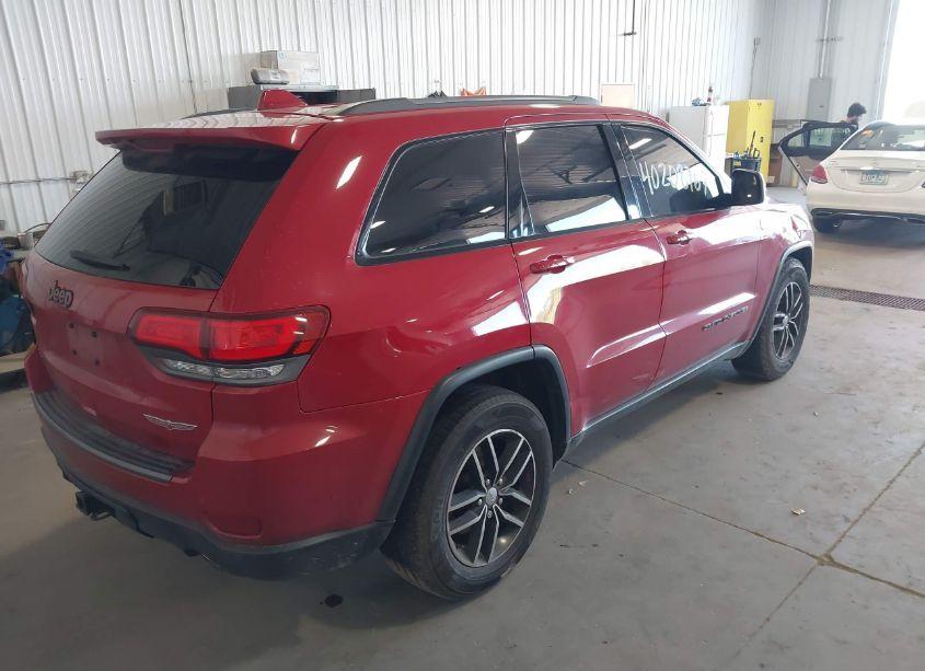 Photo 4 of 2017 Jeep Grand CHEROKEE TRAILHAWK 4X4 (VIN 1C4RJFLG6HC665172)