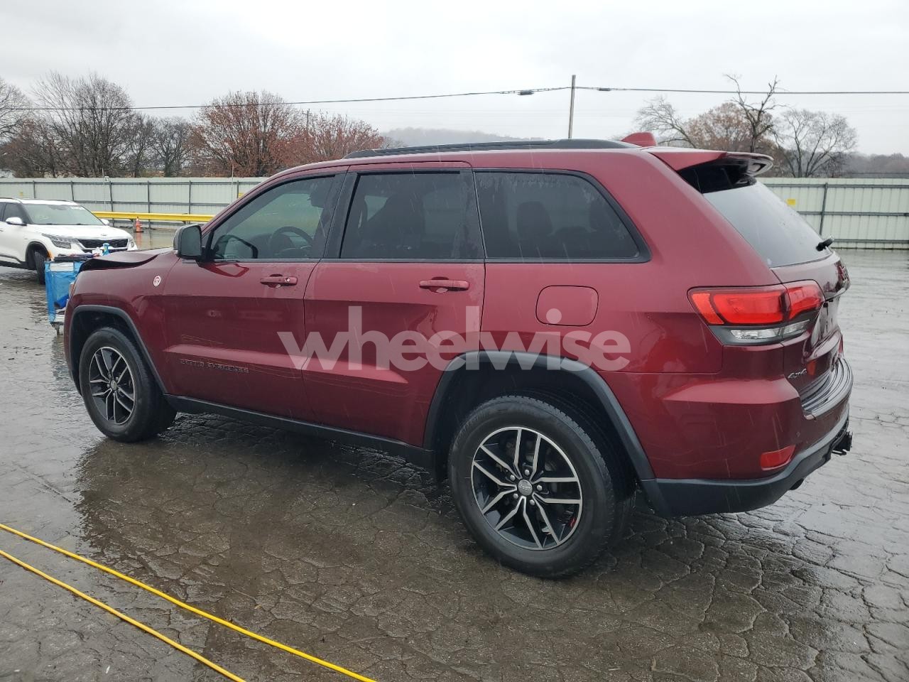 Photo 2 of 2018 JEEP GRAND CHEROKEE TRAILHAWK (VIN 1C4RJFLG6JC393860)