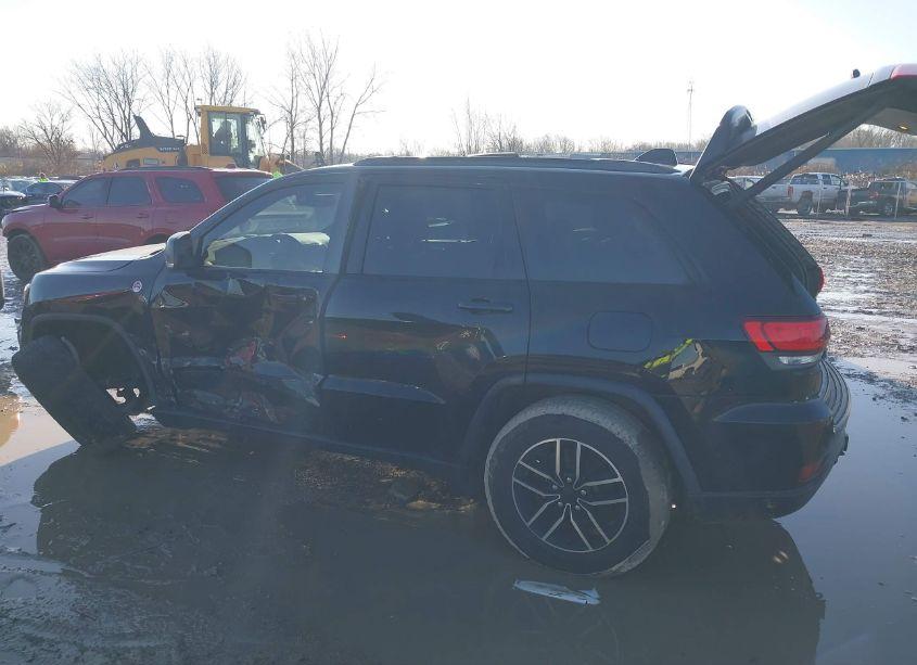 Photo 14 of 2019 Jeep Grand CHEROKEE TRAILHAWK 4X4 (VIN 1C4RJFLG6KC640067)