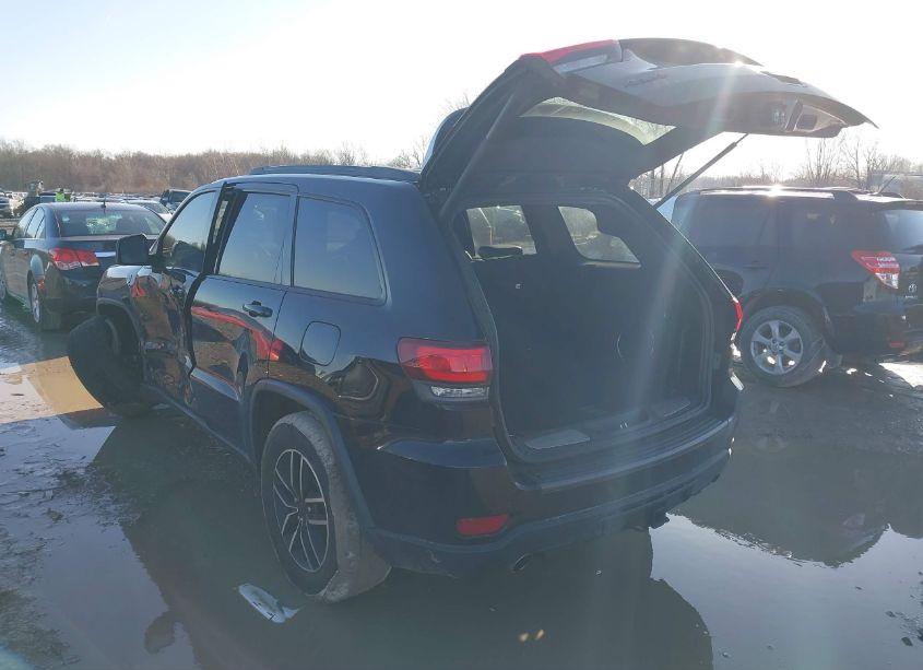 Photo 3 of 2019 Jeep Grand CHEROKEE TRAILHAWK 4X4 (VIN 1C4RJFLG6KC640067)