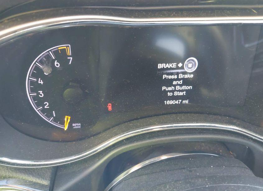 Photo 7 of 2019 Jeep Grand CHEROKEE TRAILHAWK 4X4 (VIN 1C4RJFLG6KC640067)