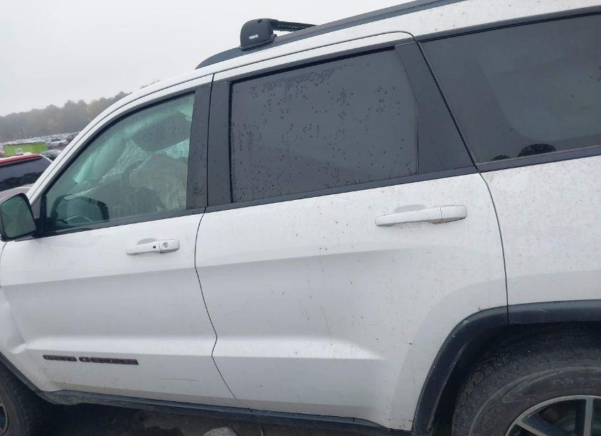 Photo 14 of 2017 Jeep Grand CHEROKEE TRAILHAWK 4X4 (VIN 1C4RJFLG7HC803608)