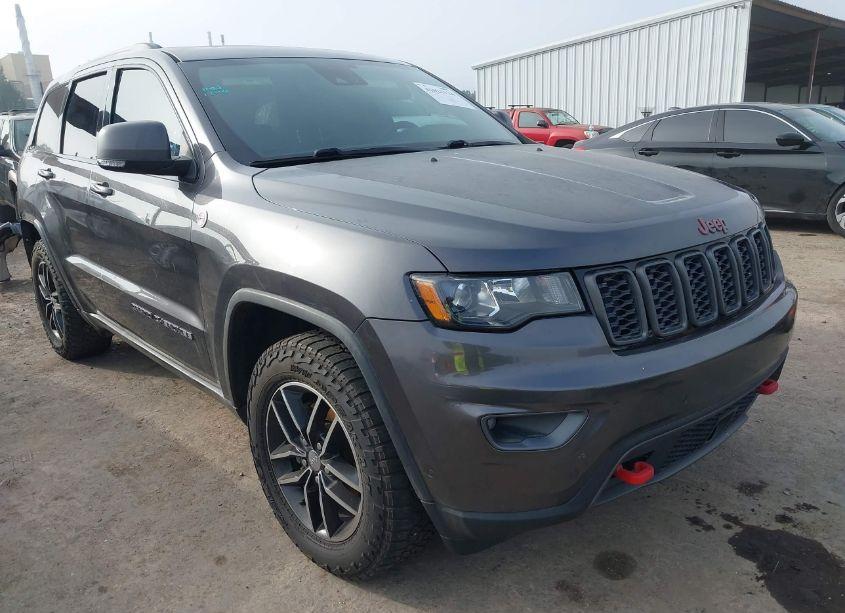 2017 Jeep Grand CHEROKEE TRAILHAWK 4X4 (VIN 1C4RJFLG7HC949622) main photo