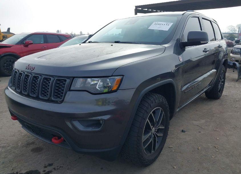 Photo 2 of 2017 Jeep Grand CHEROKEE TRAILHAWK 4X4 (VIN 1C4RJFLG7HC949622)