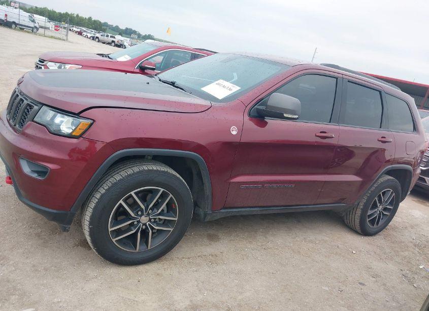 Photo 14 of 2018 Jeep Grand CHEROKEE TRAILHAWK 4X4 (VIN 1C4RJFLG7JC273534)