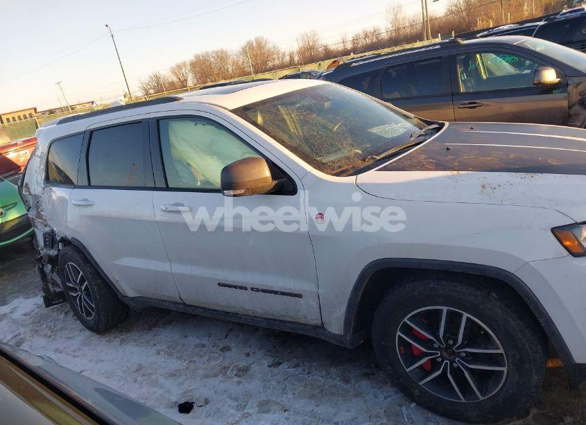 Photo 13 of 2020 Jeep Grand CHEROKEE TRAILHAWK 4X4 (VIN 1C4RJFLG7LC152375)