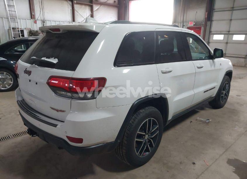 Photo 4 of 2017 Jeep Grand CHEROKEE TRAILHAWK 4X4 (VIN 1C4RJFLG8HC688548)