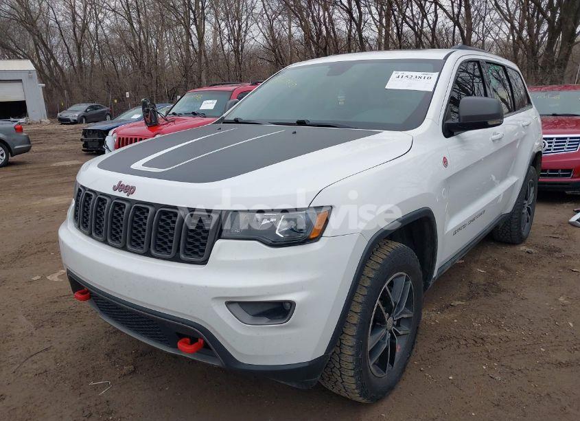 Photo 2 of 2017 Jeep Grand CHEROKEE TRAILHAWK 4X4 (VIN 1C4RJFLG9HC614202)