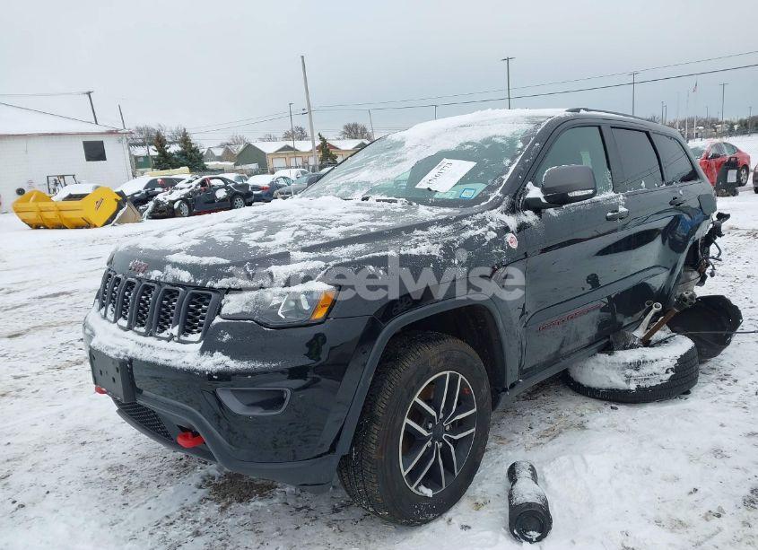 Photo 2 of 2021 Jeep Grand CHEROKEE TRAILHAWK 4X4 (VIN 1C4RJFLGXMC768217)