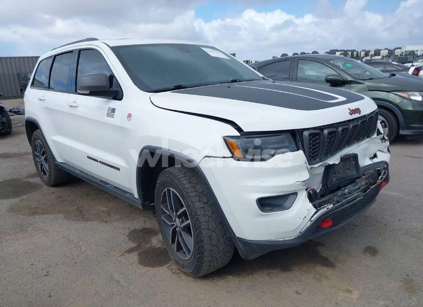 2018 Jeep Grand CHEROKEE TRAILHAWK 4X4 (VIN 1C4RJFLT2JC137793) main photo