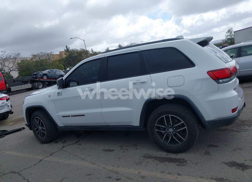 Photo 14 of 2018 Jeep Grand CHEROKEE TRAILHAWK 4X4 (VIN 1C4RJFLT2JC137793)
