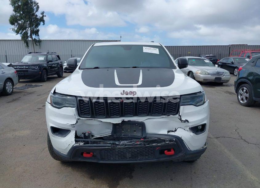Photo 6 of 2018 Jeep Grand CHEROKEE TRAILHAWK 4X4 (VIN 1C4RJFLT2JC137793)