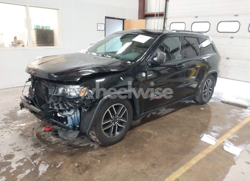 Photo 2 of 2020 Jeep Grand CHEROKEE TRAILHAWK 4X4 (VIN 1C4RJFLT3LC127342)