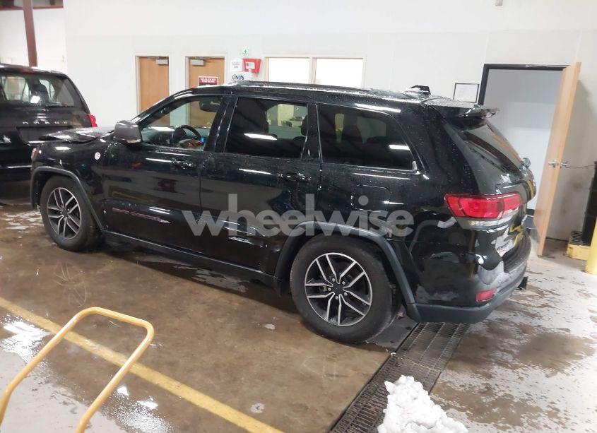 Photo 3 of 2020 Jeep Grand CHEROKEE TRAILHAWK 4X4 (VIN 1C4RJFLT3LC127342)
