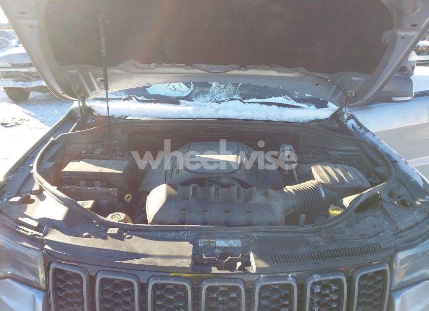 Photo 10 of 2017 Jeep Grand CHEROKEE TRAILHAWK (VIN 1C4RJFLT4HC657682)