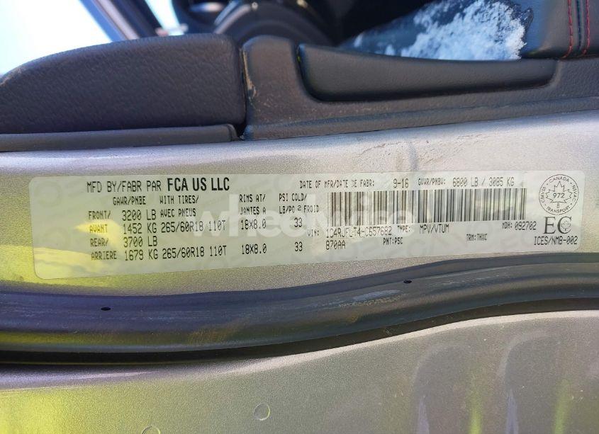 Photo 9 of 2017 Jeep Grand CHEROKEE TRAILHAWK (VIN 1C4RJFLT4HC657682)