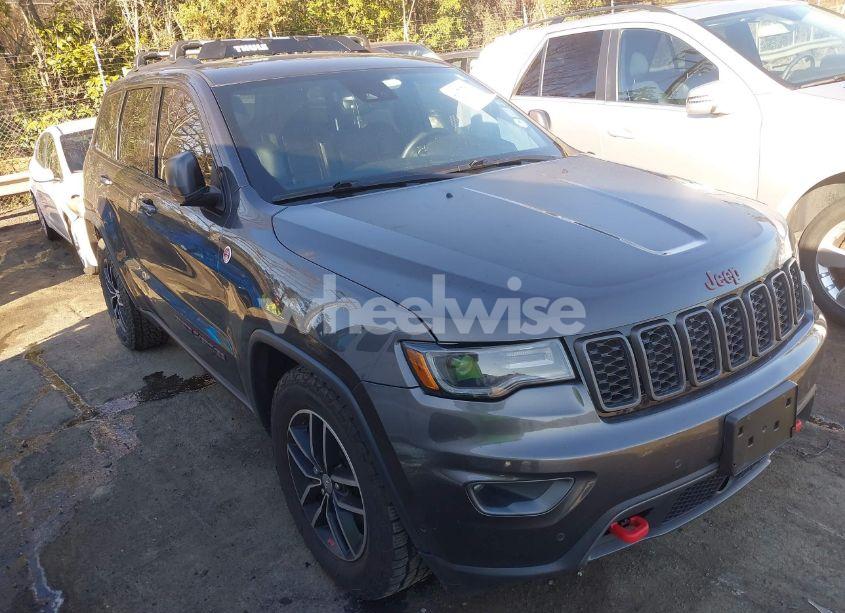 2017 Jeep Grand CHEROKEE TRAILHAWK 4X4 (VIN 1C4RJFLT4HC938848) main photo
