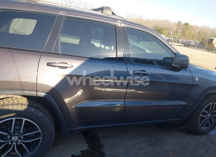 Photo 13 of 2017 Jeep Grand CHEROKEE TRAILHAWK 4X4 (VIN 1C4RJFLT4HC938848)