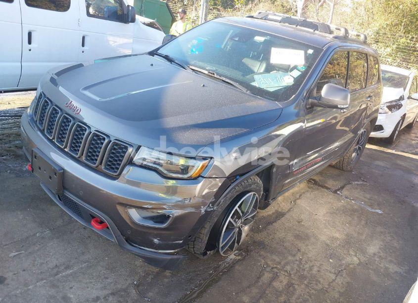 Photo 2 of 2017 Jeep Grand CHEROKEE TRAILHAWK 4X4 (VIN 1C4RJFLT4HC938848)