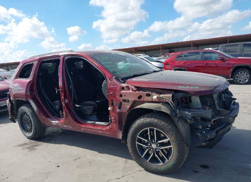 Photo 14 of 2018 Jeep Grand CHEROKEE TRAILHAWK 4X4 (VIN 1C4RJFLT7JC138051)