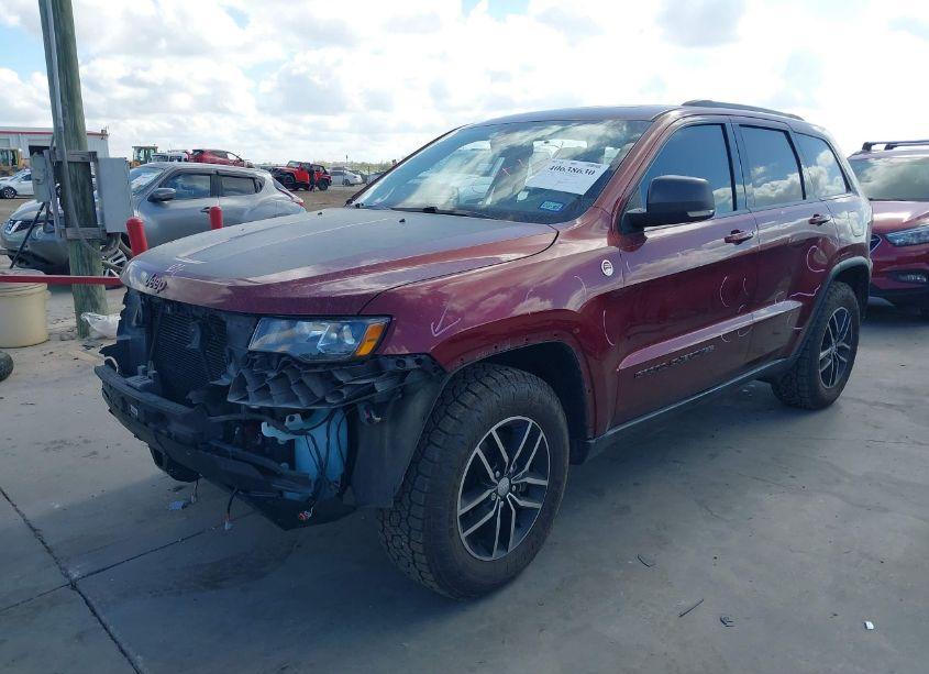 Photo 2 of 2018 Jeep Grand CHEROKEE TRAILHAWK 4X4 (VIN 1C4RJFLT7JC138051)