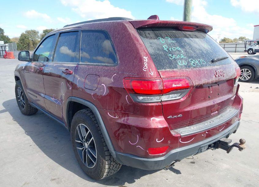 Photo 3 of 2018 Jeep Grand CHEROKEE TRAILHAWK 4X4 (VIN 1C4RJFLT7JC138051)